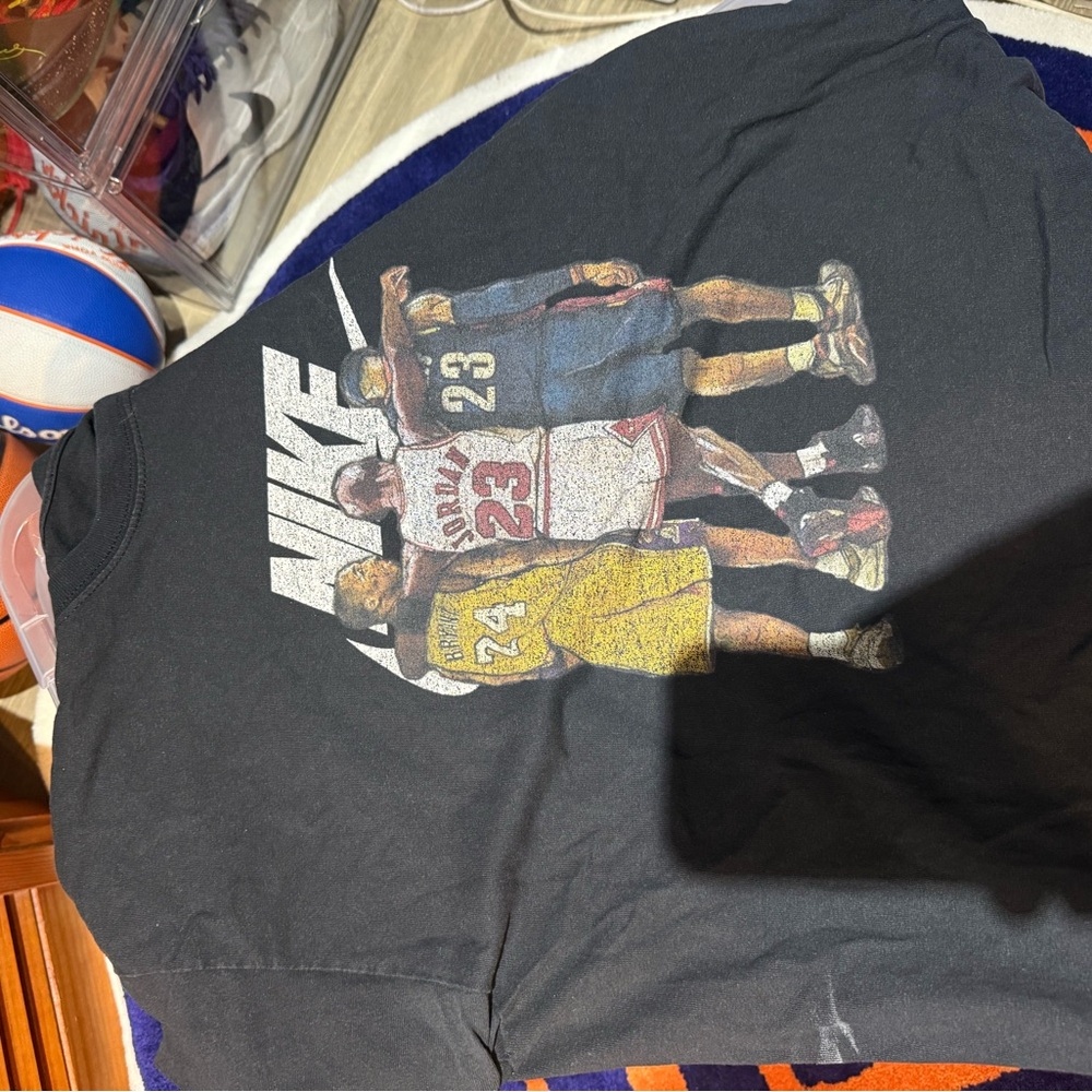 Goats T-shirt. LeBron Kobe and MJ size large